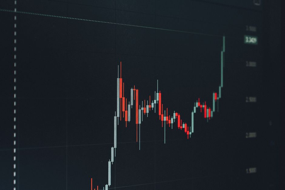 어닝 비트에도 시간외 7% 급락… 시장이 읽은 건 서비스 매출이었다